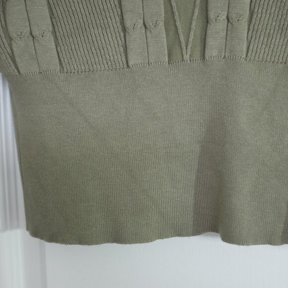 COPY - Pink rose willow green cable knit wrap sweater size M - Picture 4 of 8